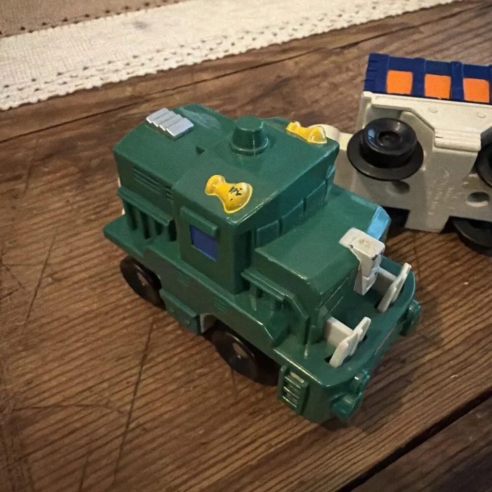 3 Pk Fisher-Price Mattel Geotrax Transport Push Train Engine and cars 2003